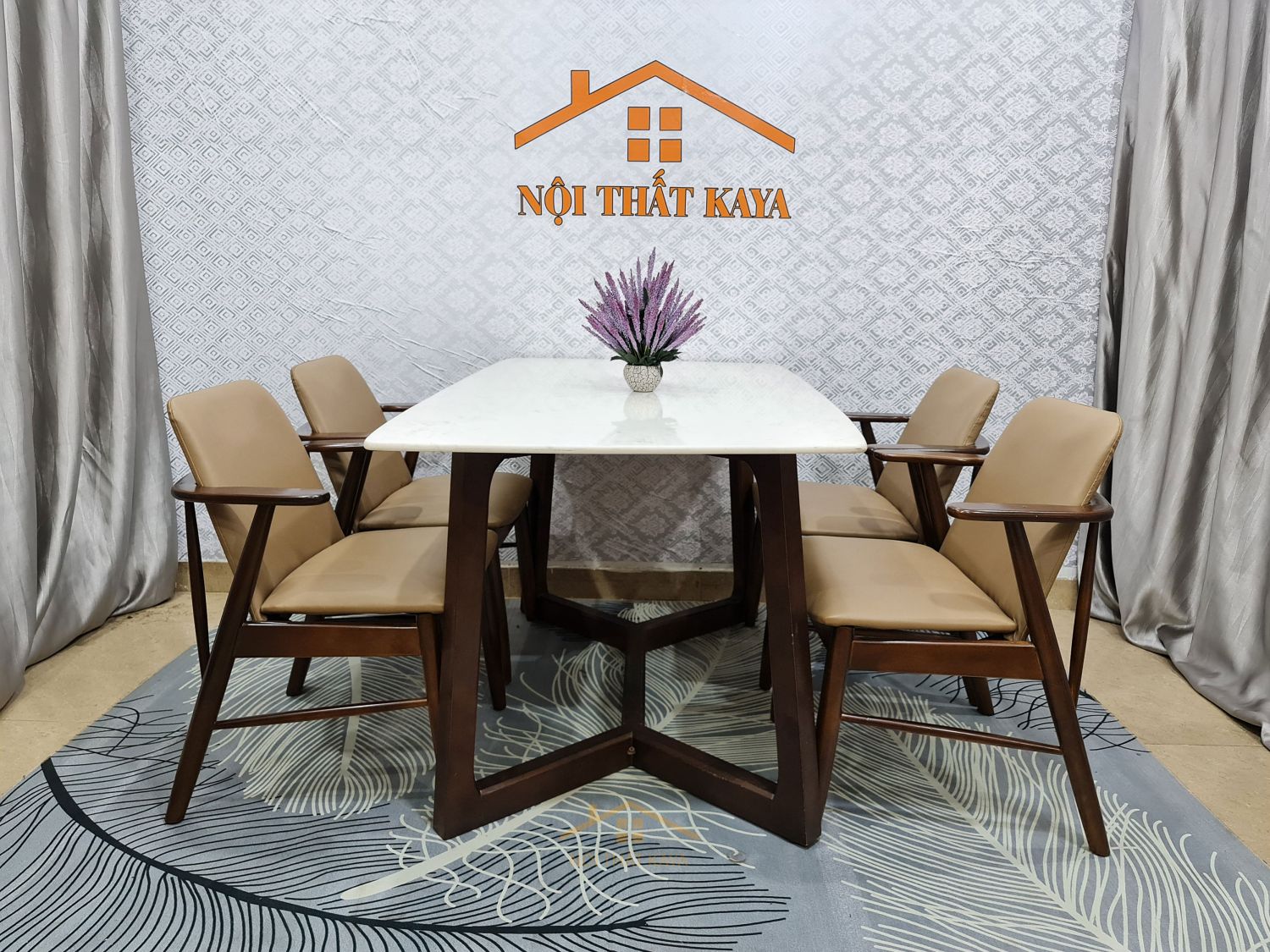 Bộ bàn mặt đá 4 ghế Baby chân M màu nâu
