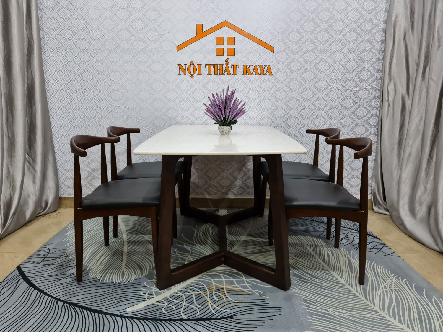 Bộ bàn mặt đá 6 ghế Baby chân M màu nâu
