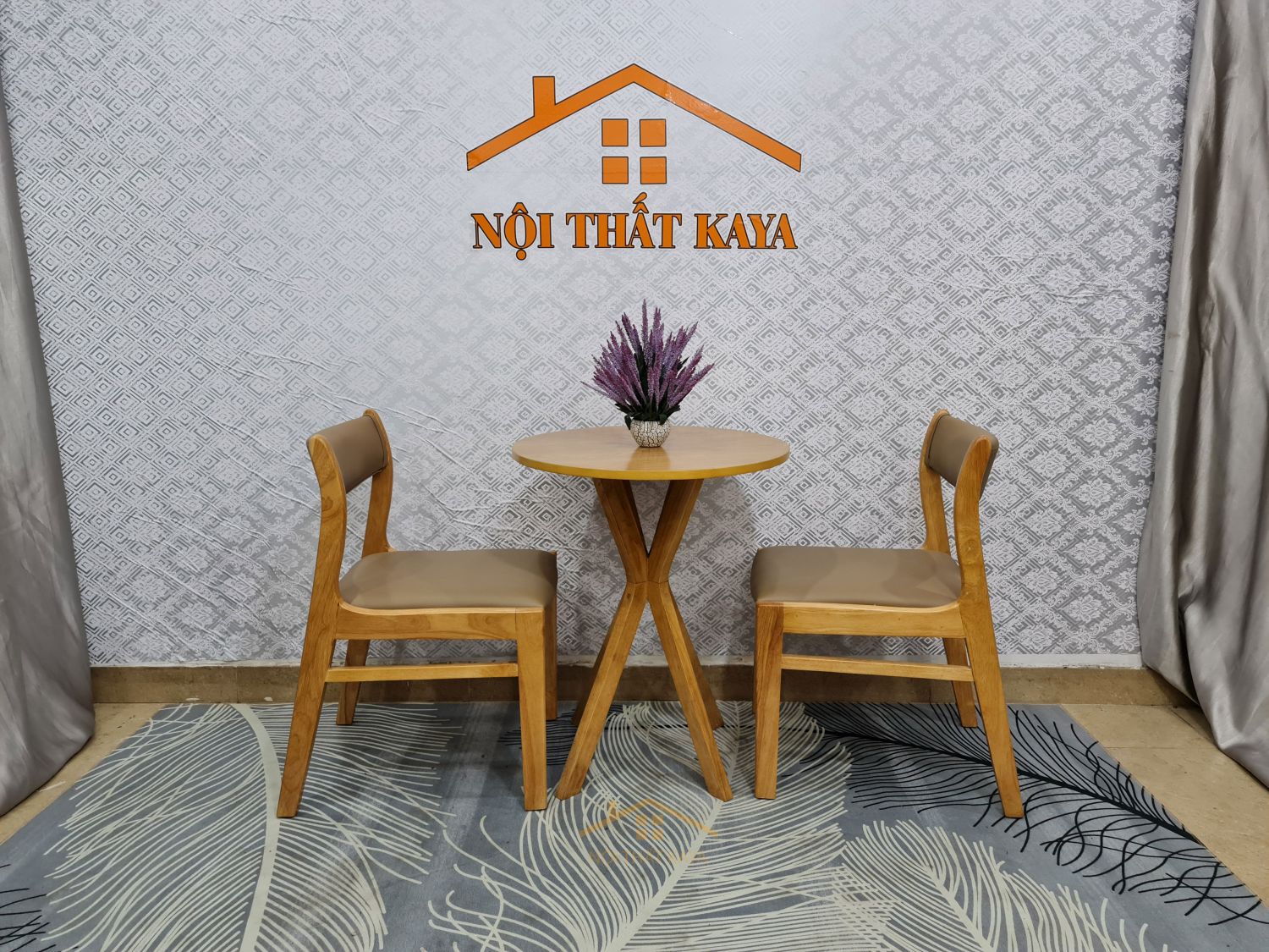 Bộ bàn mặt đá 6 ghế Baby chân M màu nâu