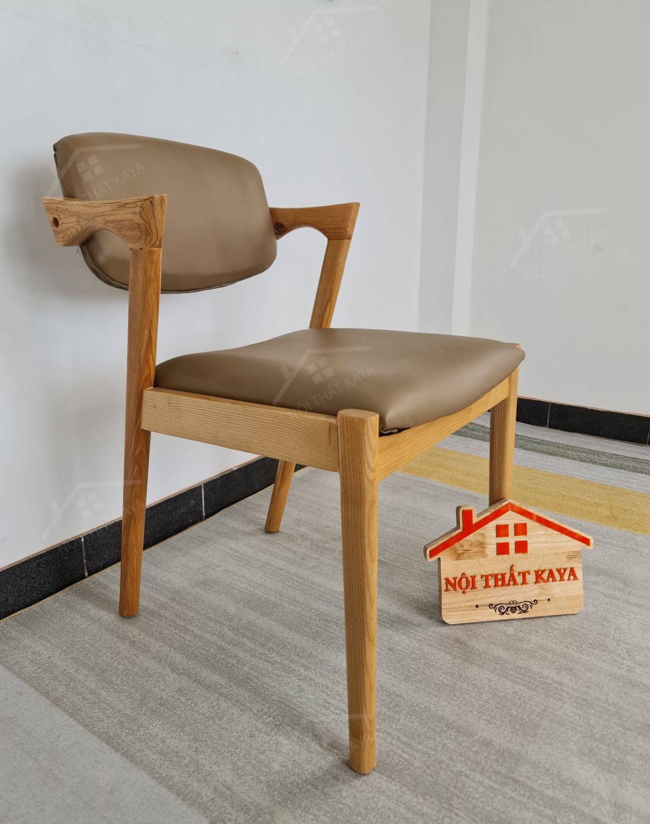 Ghế KAI gỗ tự nhiên bọc nệm Simili Ghế KAI gỗ tự nhiên bọc nệm Simili