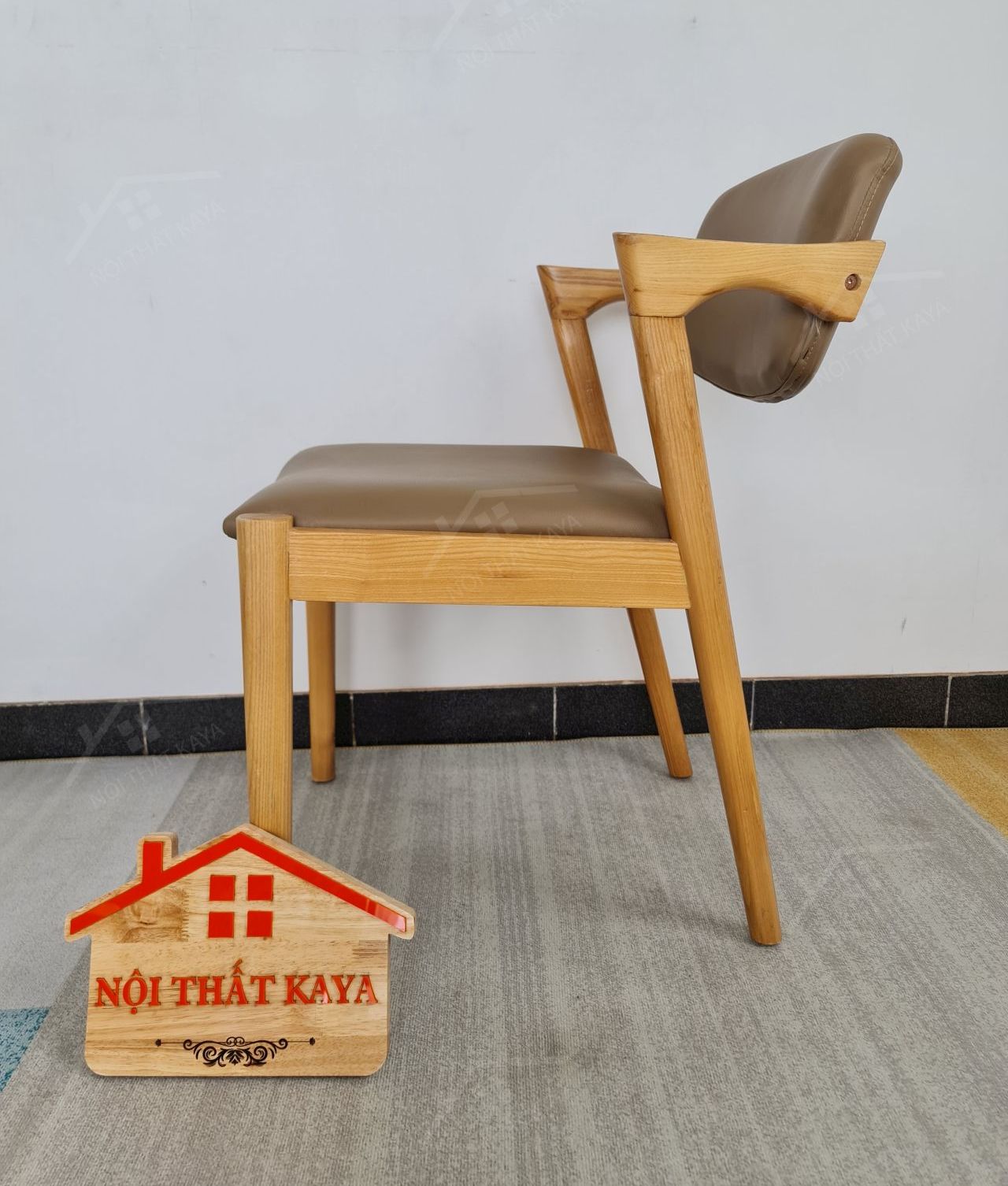 Ghế KAI gỗ tự nhiên bọc nệm Simili Ghế KAI gỗ tự nhiên bọc nệm Simili