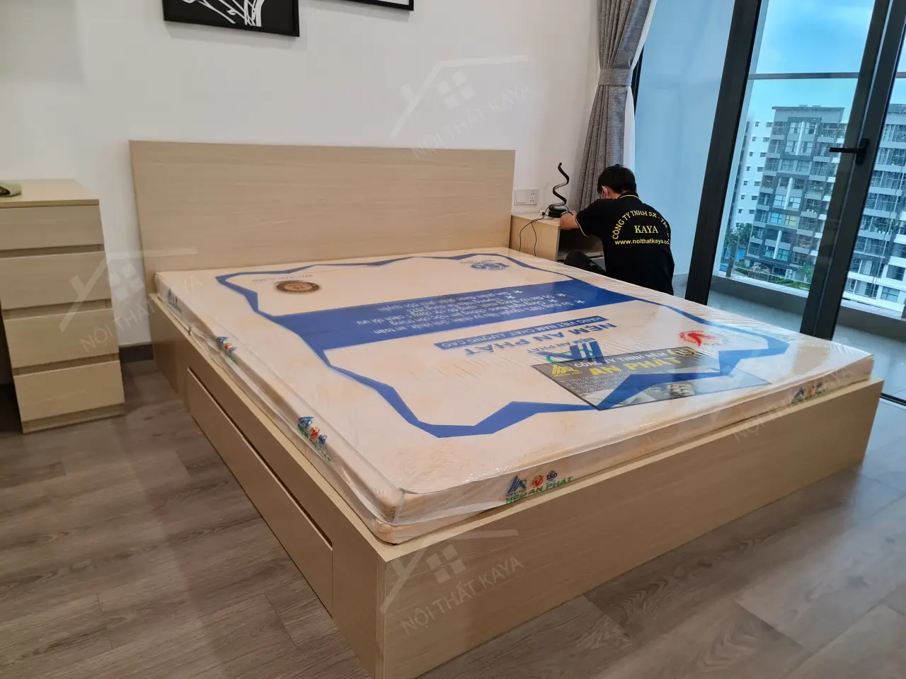 Giường gỗ công nghiệp có hộc GGCN001