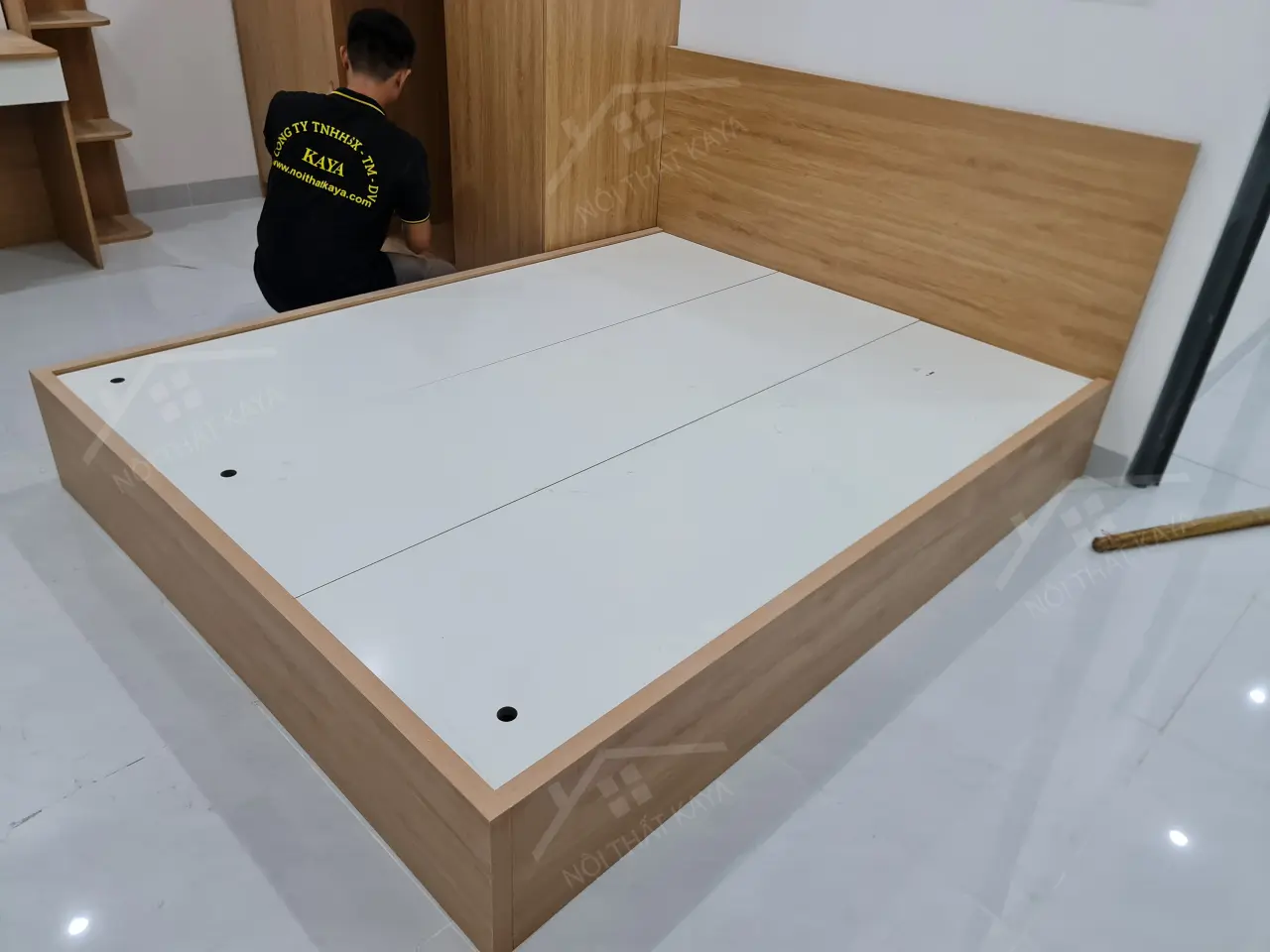 Giường gỗ công nghiệp đơn giản không hộc GGCN002