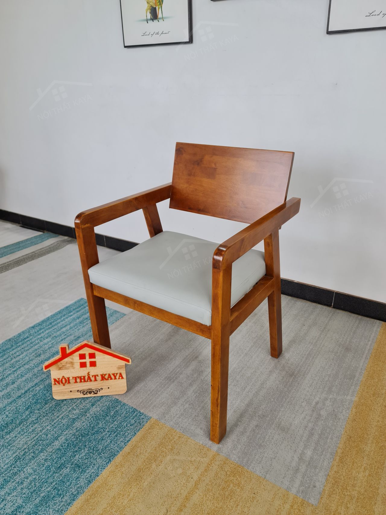 Ghế Eric gỗ tự nhiên bọc nệm da Ghế Eric gỗ tự nhiên bọc nệm da