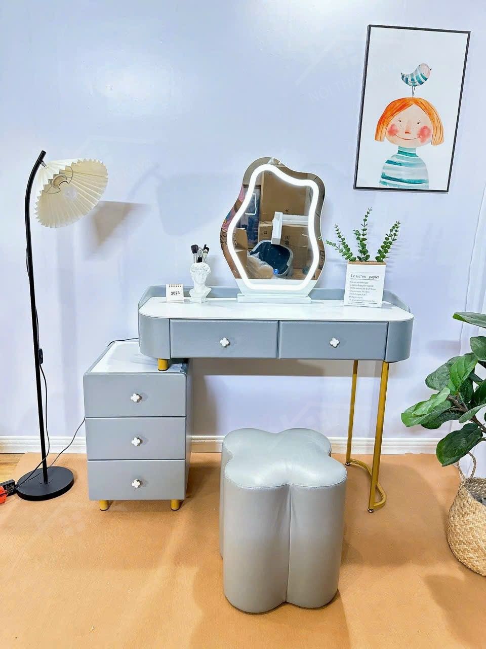 Bàn trang điểm KY-GH316 Hàng nhập khẩu Bàn trang điểm KY-GH316 Hàng nhập khẩu