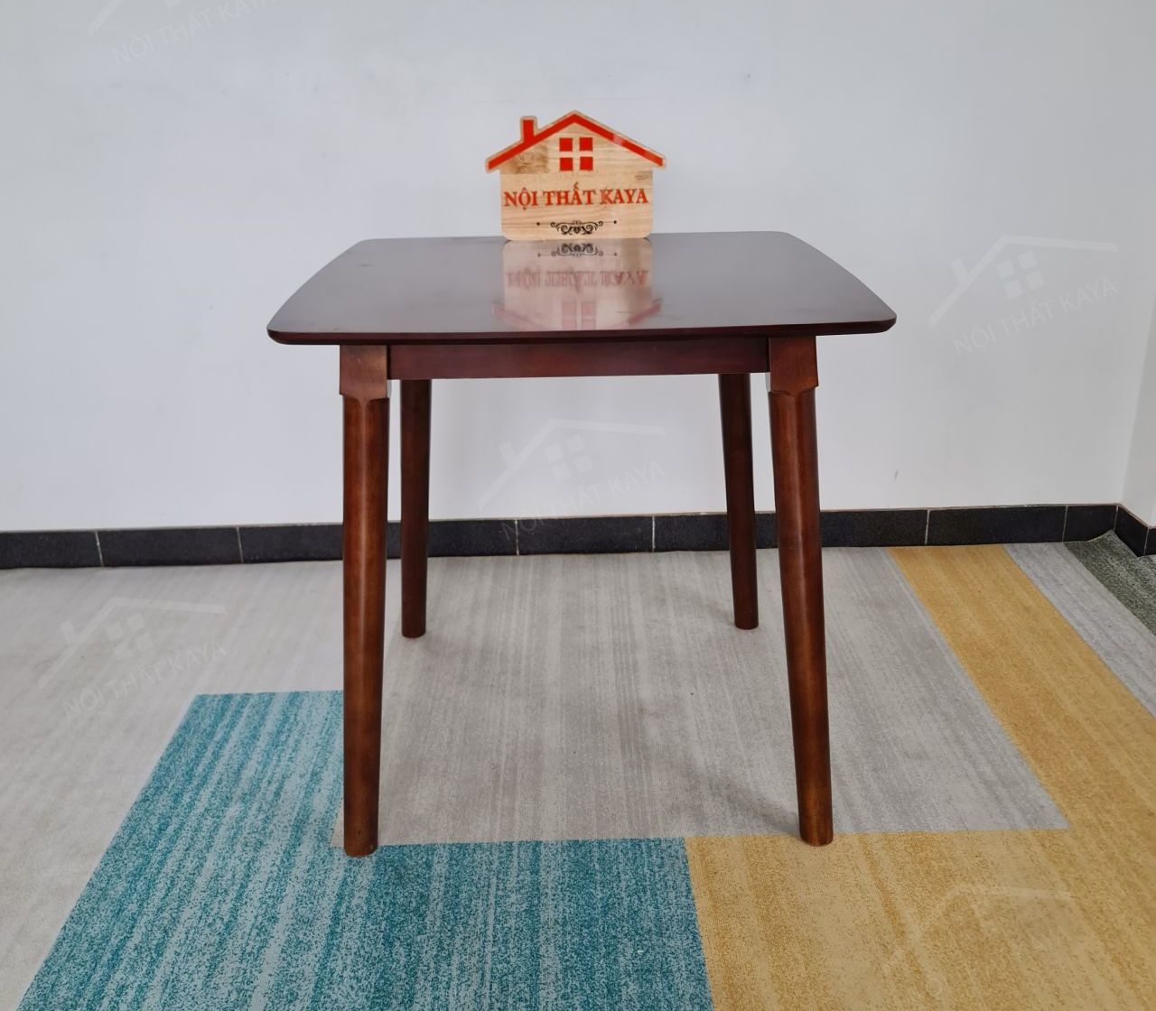 Bàn LUNAR gỗ tự nhiên