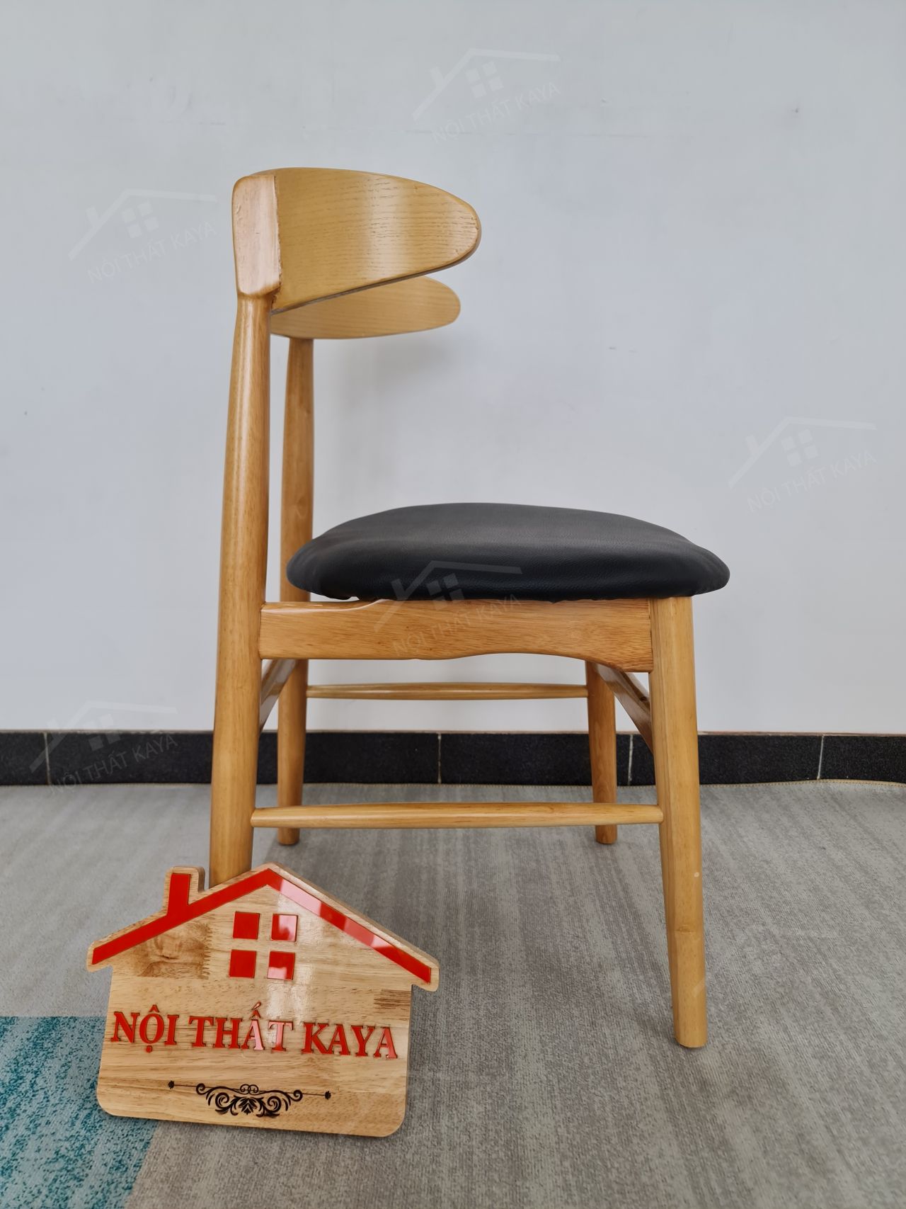 Ghế LUNA gỗ tự nhiên bọc nệm Simili Ghế LUNA gỗ tự nhiên bọc nệm Simili