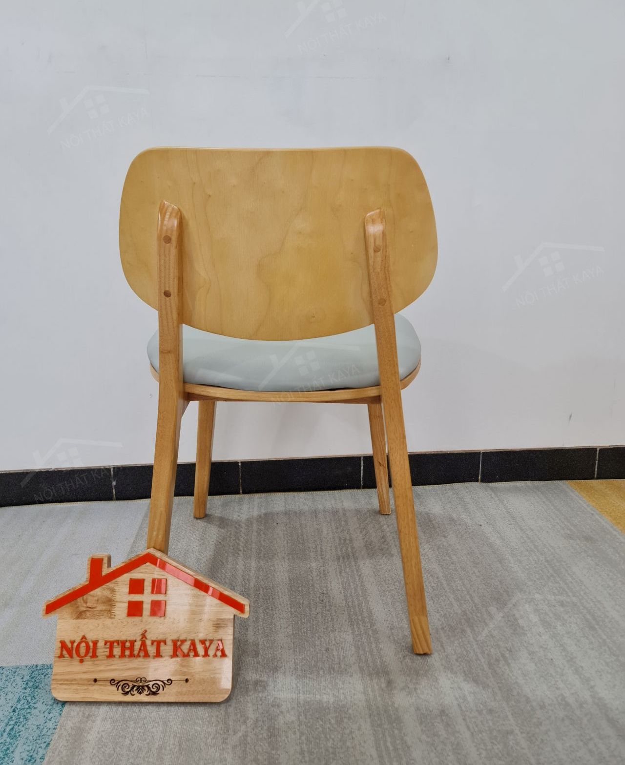 Ghế VENUS gỗ tự nhiên bọc nệm Simili Ghế VENUS gỗ tự nhiên bọc nệm Simili