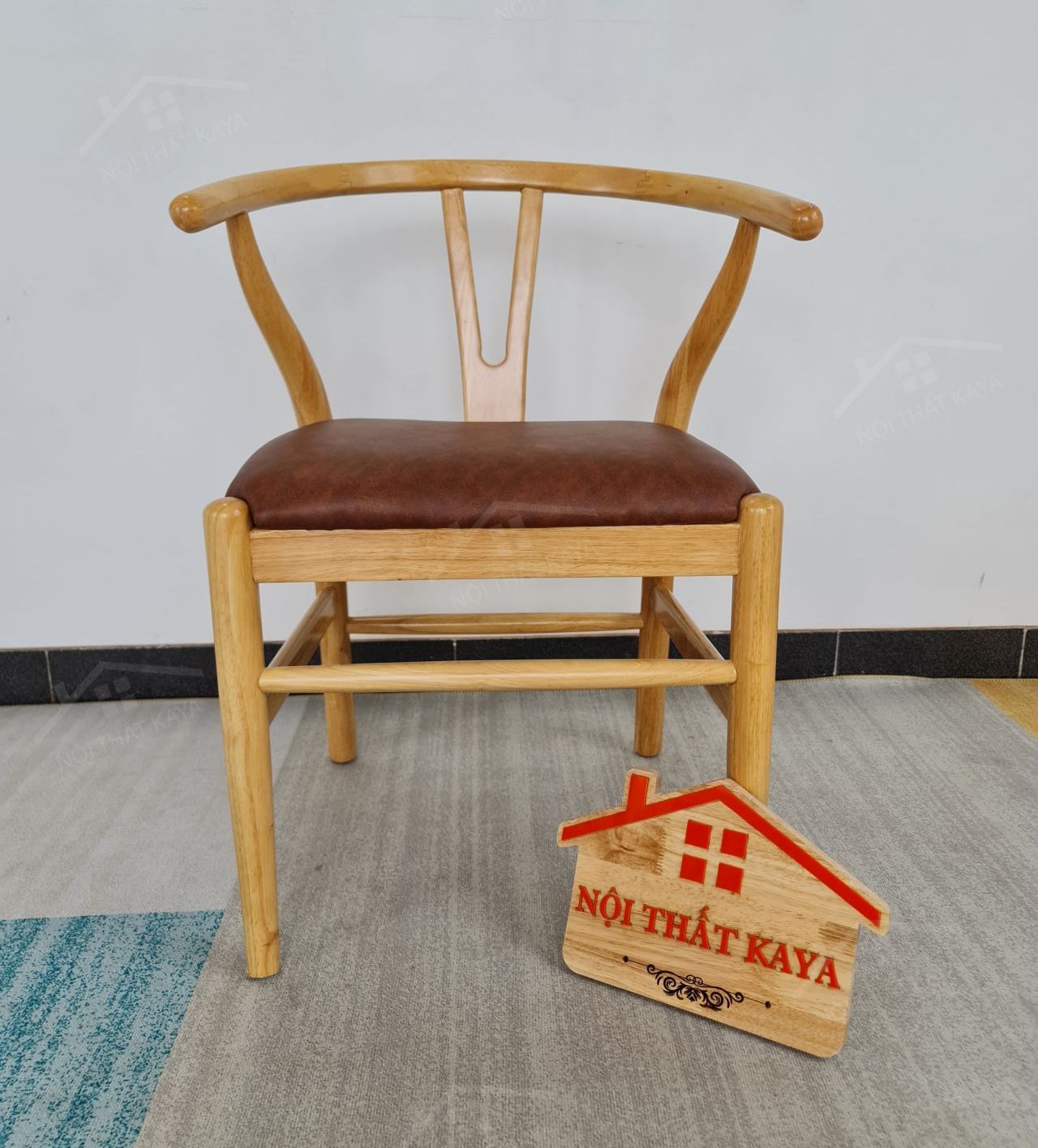 Ghế WISHBON gỗ tự nhiên bọc nệm Simili