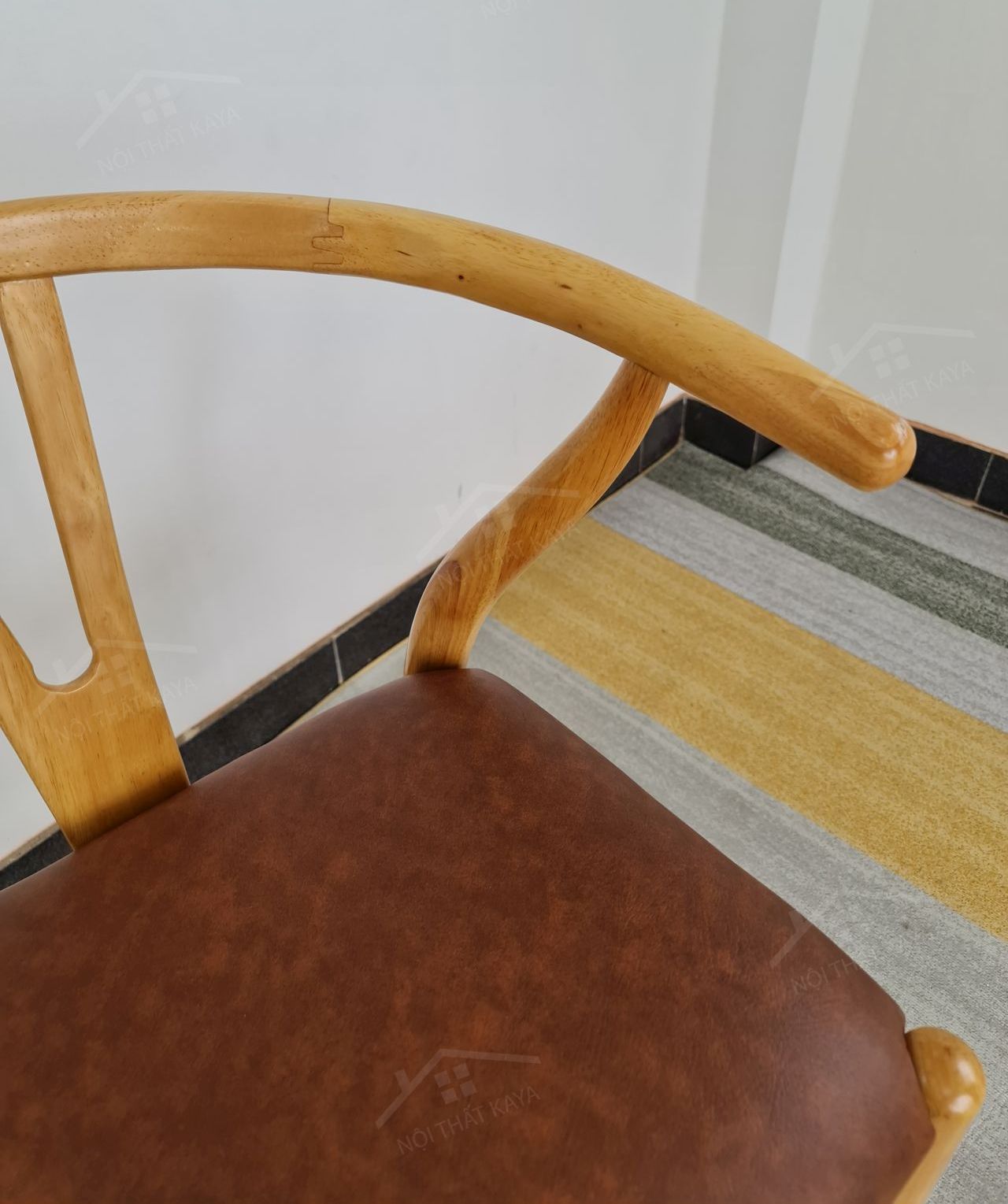 Ghế WISHBON gỗ tự nhiên bọc nệm Simili Ghế WISHBON gỗ tự nhiên bọc nệm Simili