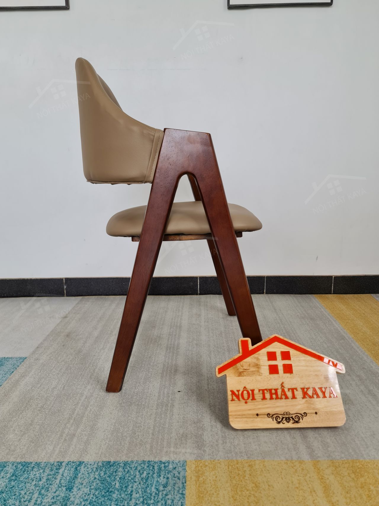 Ghế chữa A - EMA gỗ tự nhiên bọc nệm Simili Ghế chữa A - EMA gỗ tự nhiên bọc nệm Simili