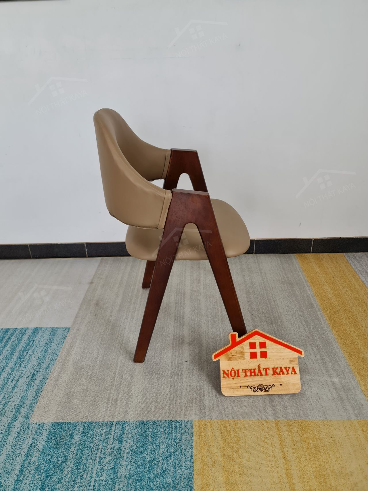 Ghế chữa A - EMA gỗ tự nhiên bọc nệm Simili Ghế chữa A - EMA gỗ tự nhiên bọc nệm Simili