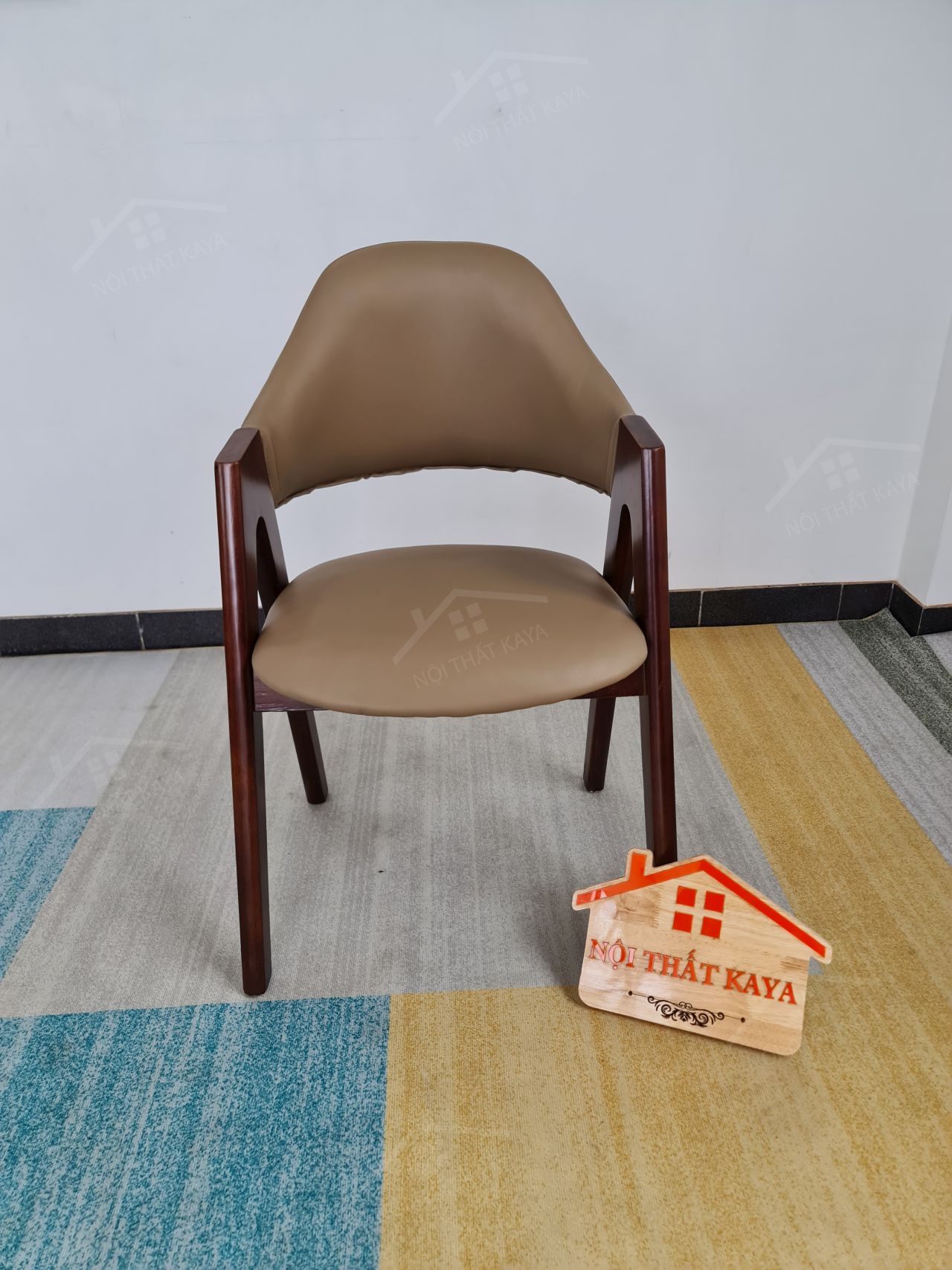 Ghế chữa A - EMA gỗ tự nhiên bọc nệm Simili Ghế chữa A - EMA gỗ tự nhiên bọc nệm Simili