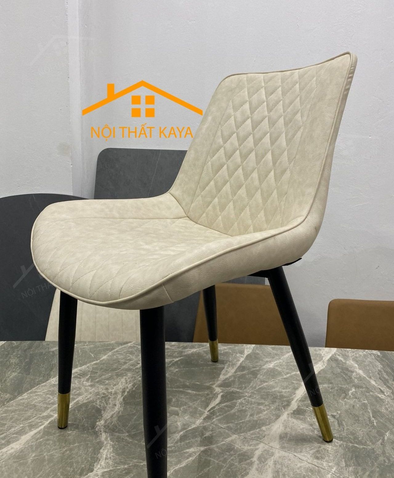 Ghế khung thép sơn tĩnh điện bọc da Microfiber KY-GH 12 Ghế khung thép sơn tĩnh điện bọc da Microfiber KY-GH 12