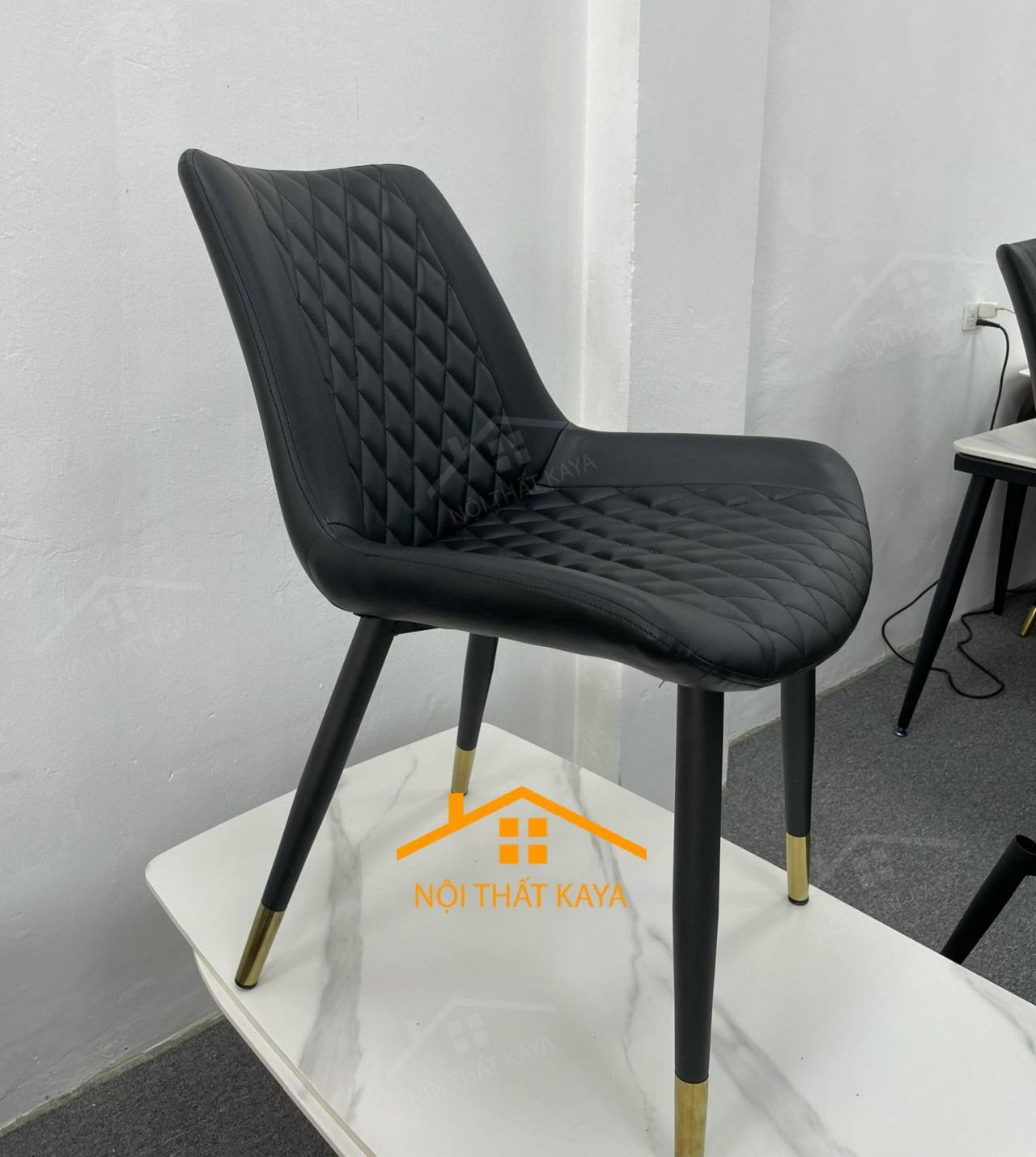 Ghế khung thép sơn tĩnh điện bọc da Microfiber KY-GH 12 Ghế khung thép sơn tĩnh điện bọc da Microfiber KY-GH 12