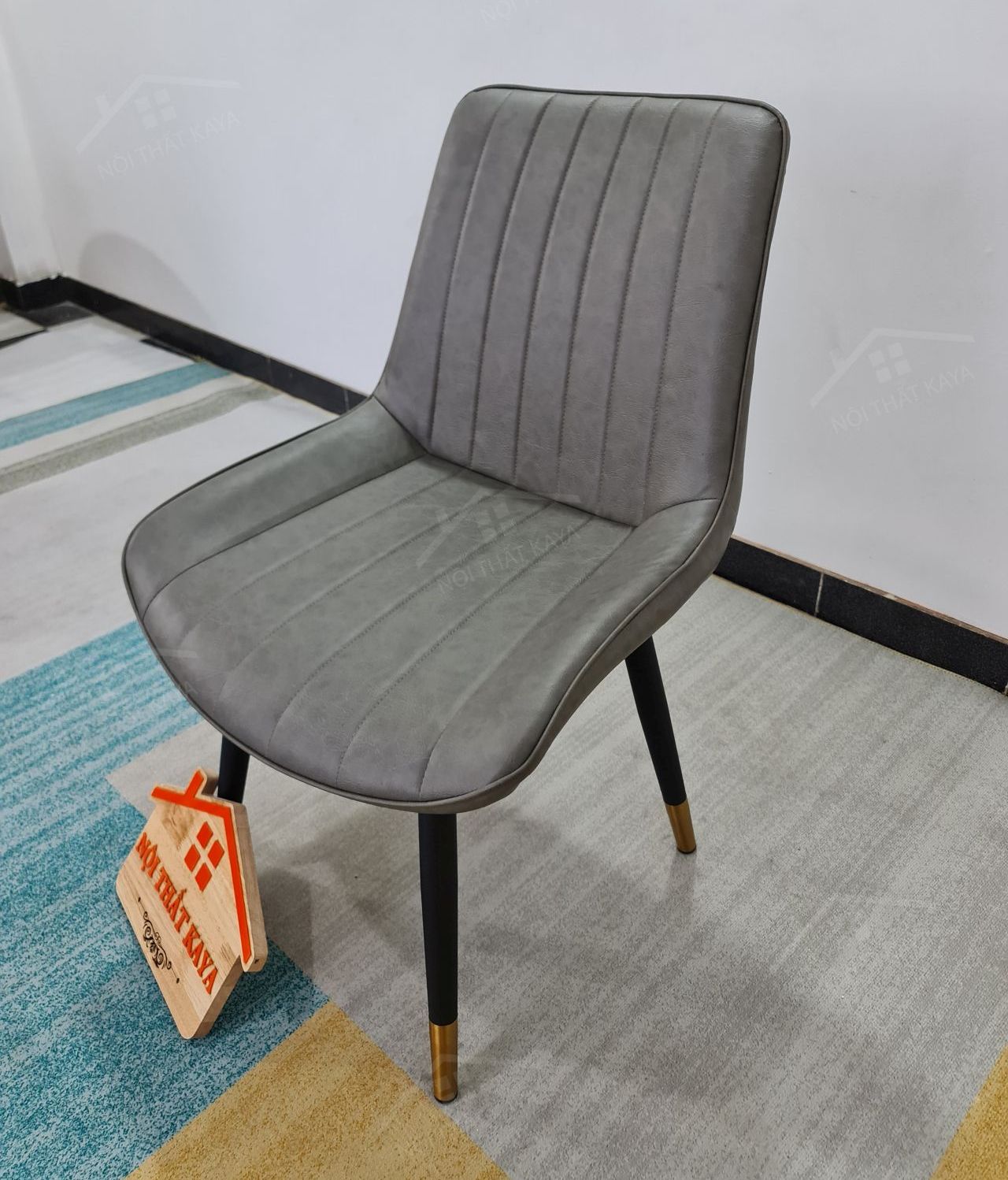 Ghế khung thép sơn tĩnh điện bọc da Microfiber KY-GH 13 Ghế khung thép sơn tĩnh điện bọc da Microfiber KY-GH 13