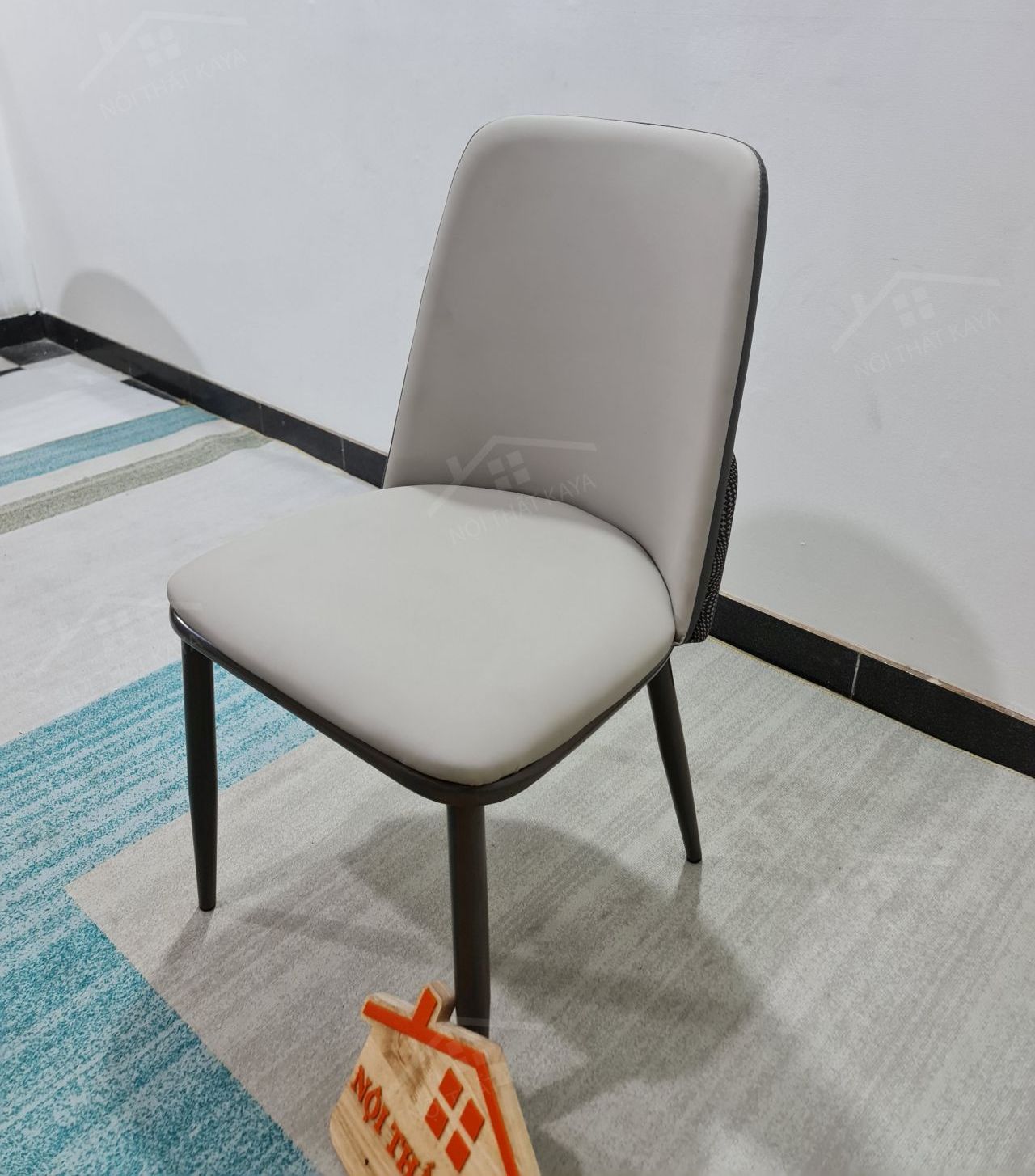 Ghế khung thép sơn tĩnh điện bọc da Microfiber KY-GH 31 Ghế khung thép sơn tĩnh điện bọc da Microfiber KY-GH 31