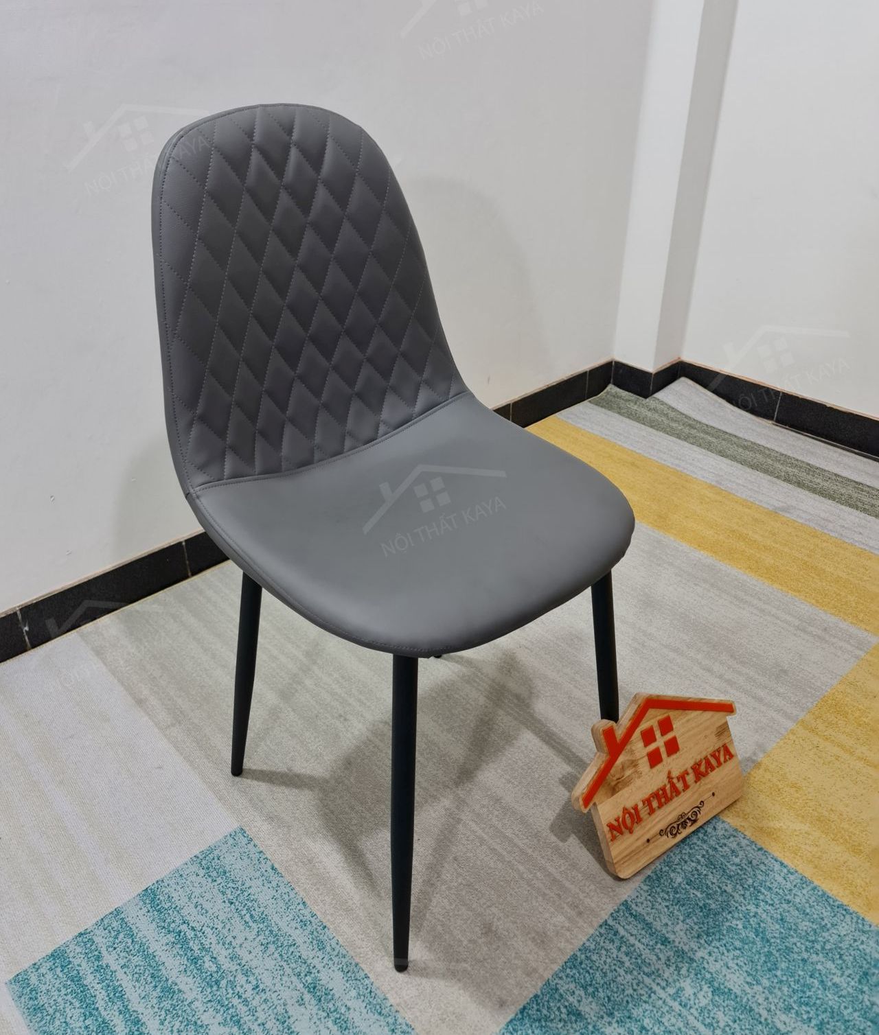 Ghế khung thép sơn tĩnh điện bọc da Microfiber KY-GH 40 Ghế khung thép sơn tĩnh điện bọc da Microfiber KY-GH 40