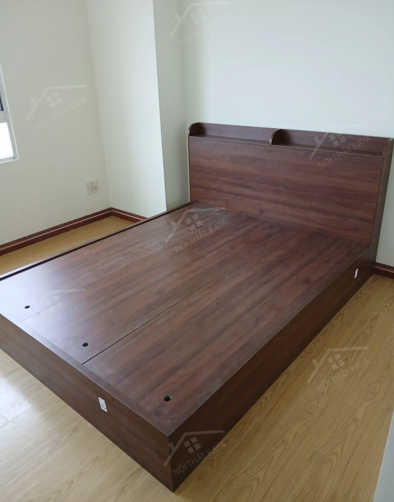 Giường gỗ công nghiệp đơn giản GGCN028