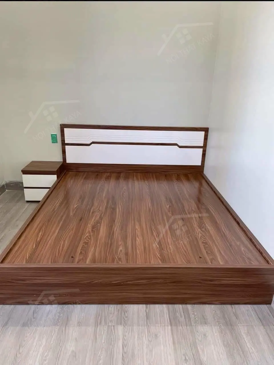 Giường gỗ công nghiệp 3 hộc + 3 ngăn GGCN019
